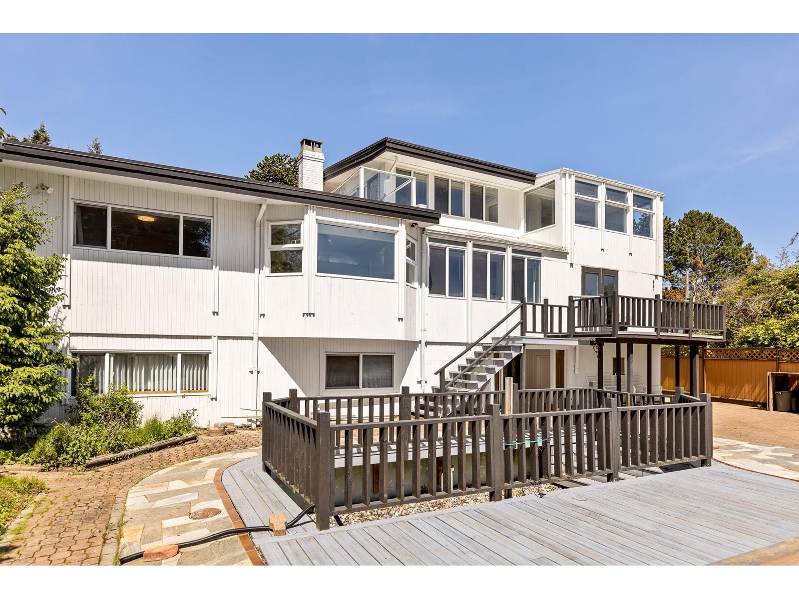 Photo 19 of 14220 Malabar Avenue, White Rock BC