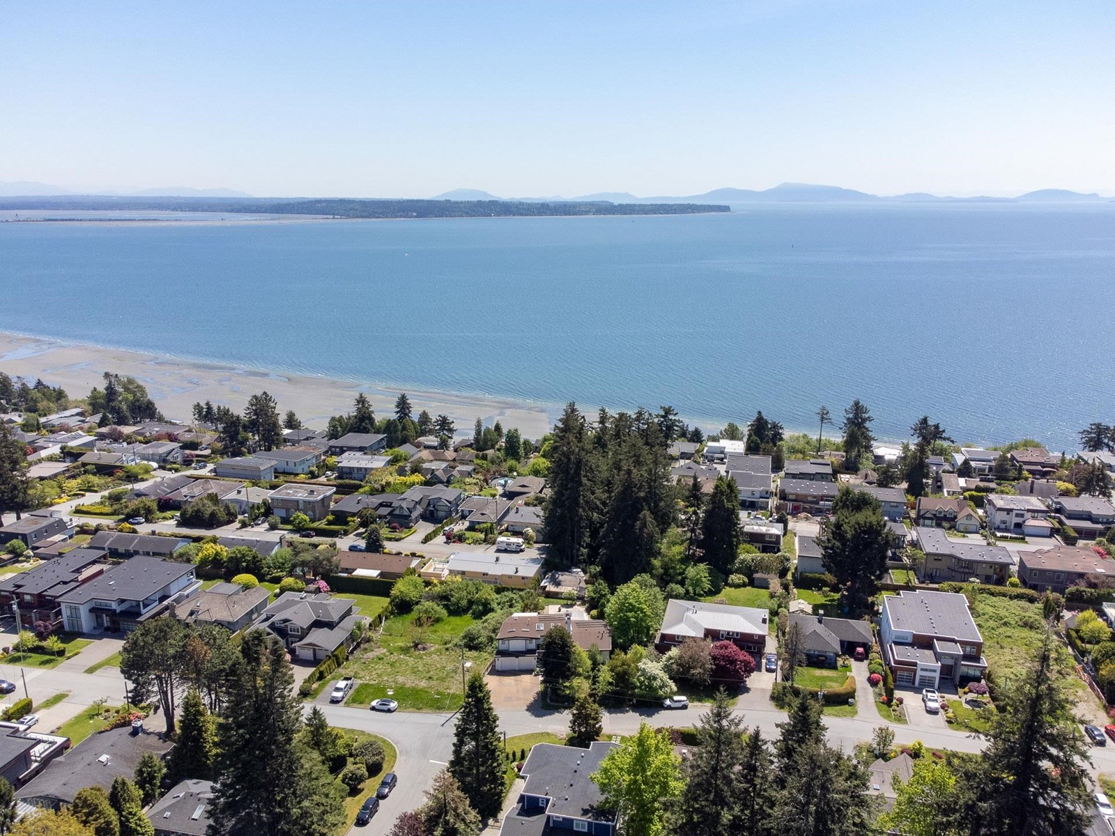 Photo 34 of 14220 Malabar Avenue, White Rock BC