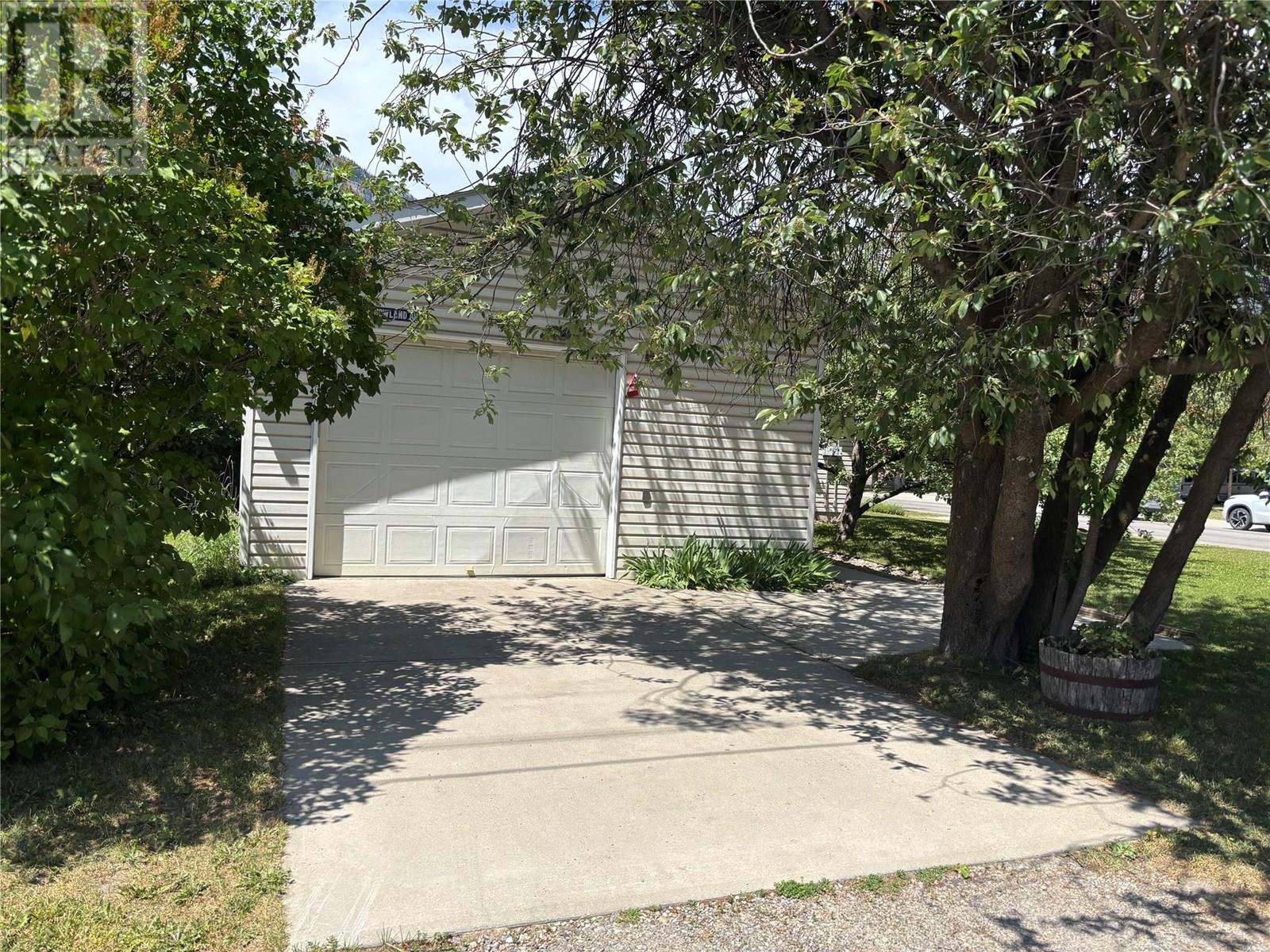 Photo 25 of 1291 4th Avenue, Fernie BC