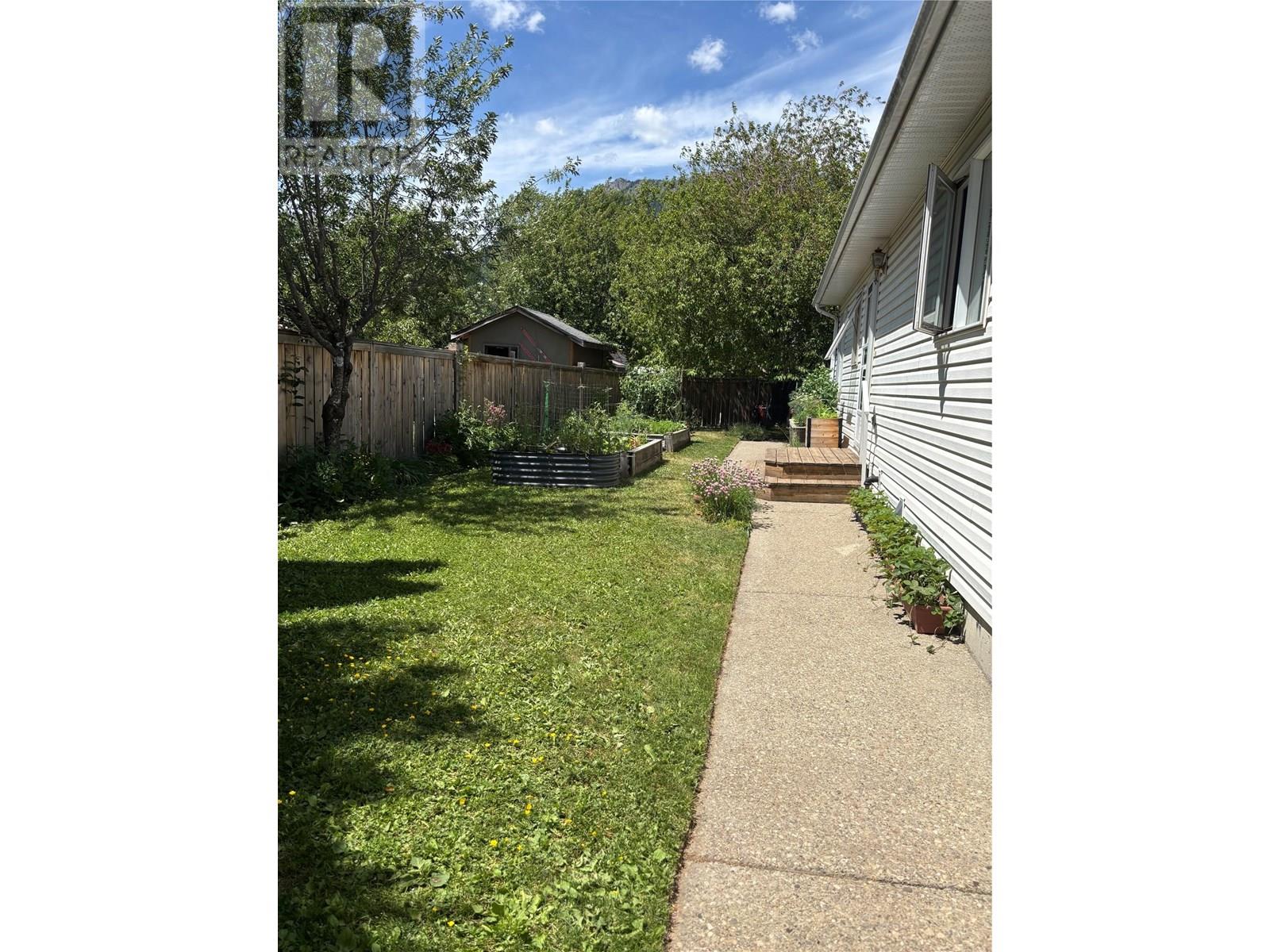 Photo 26 of 1291 4th Avenue, Fernie BC