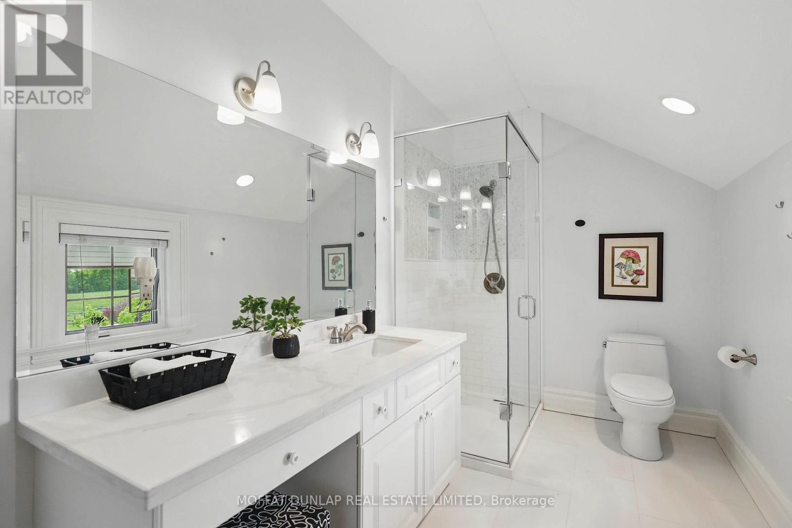 Photo 3 of 16473 Mount Pleasant Road, Caledon ON