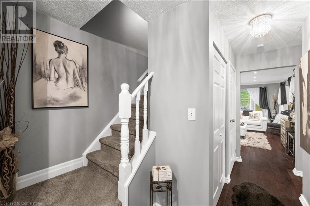 Photo 7 of 860 Rymal Road E Unit 48, Hamilton ON