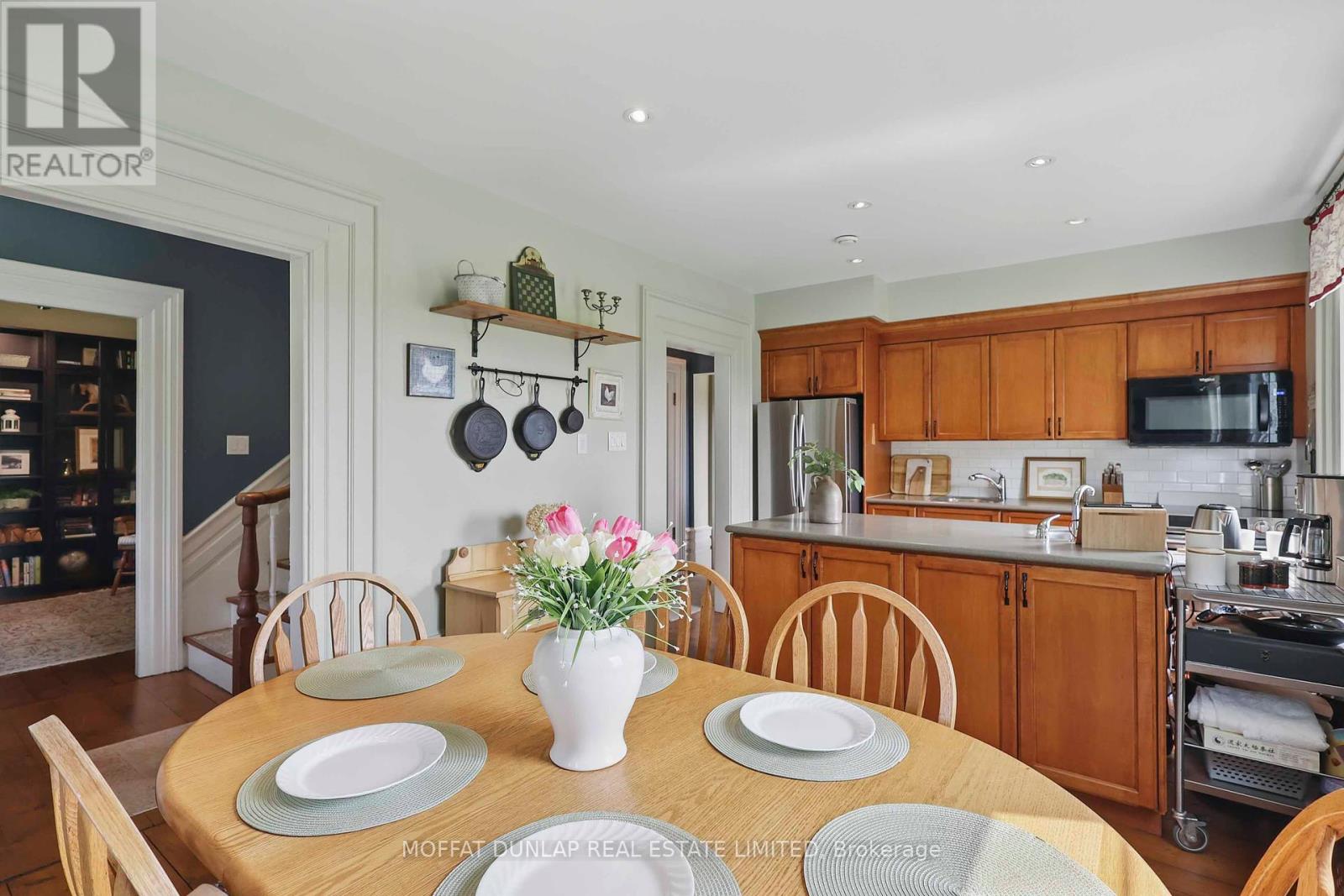 Photo 4 of 16473 Mount Pleasant Road, Caledon ON