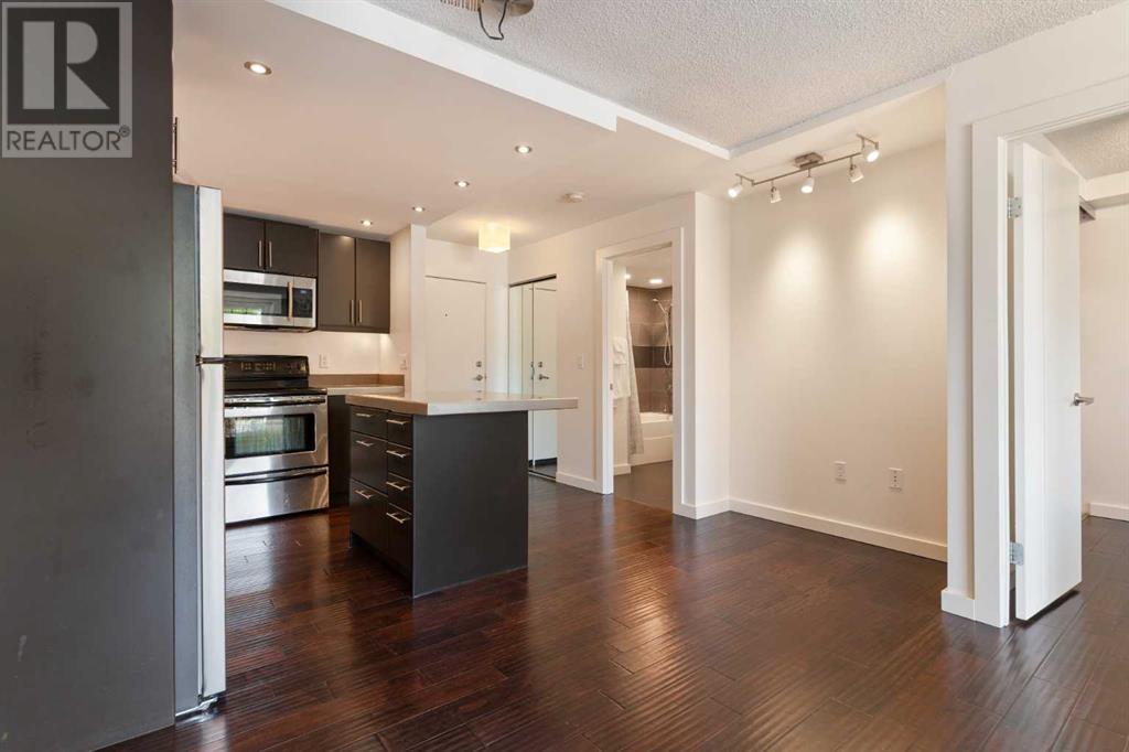 Single Family House for Sale in    Avenue NW Capitol Hill Calgary 