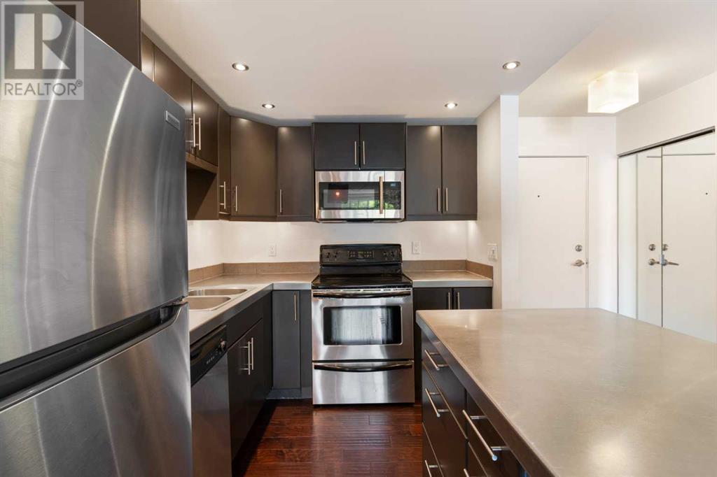 Single Family House for Sale in    Avenue NW Capitol Hill Calgary 