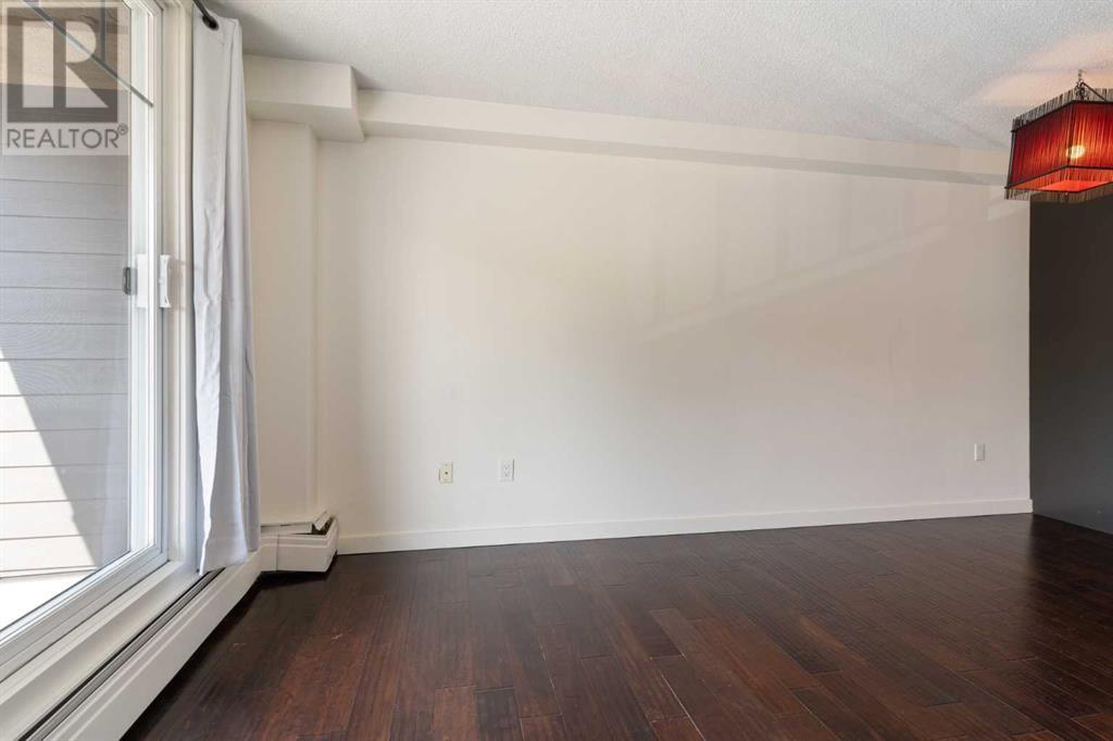 Single Family House for Sale in    Avenue NW Capitol Hill Calgary 
