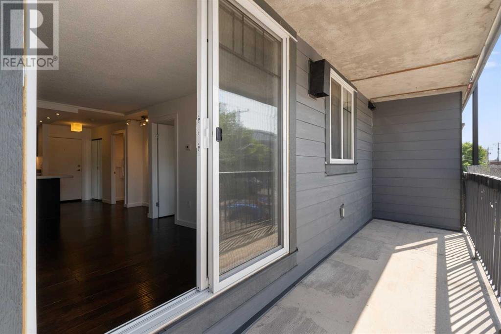 Single Family House for Sale in    Avenue NW Capitol Hill Calgary 