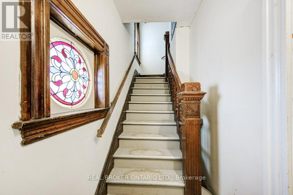 Photo 30 of 119 Water Street S, St Marys ON
