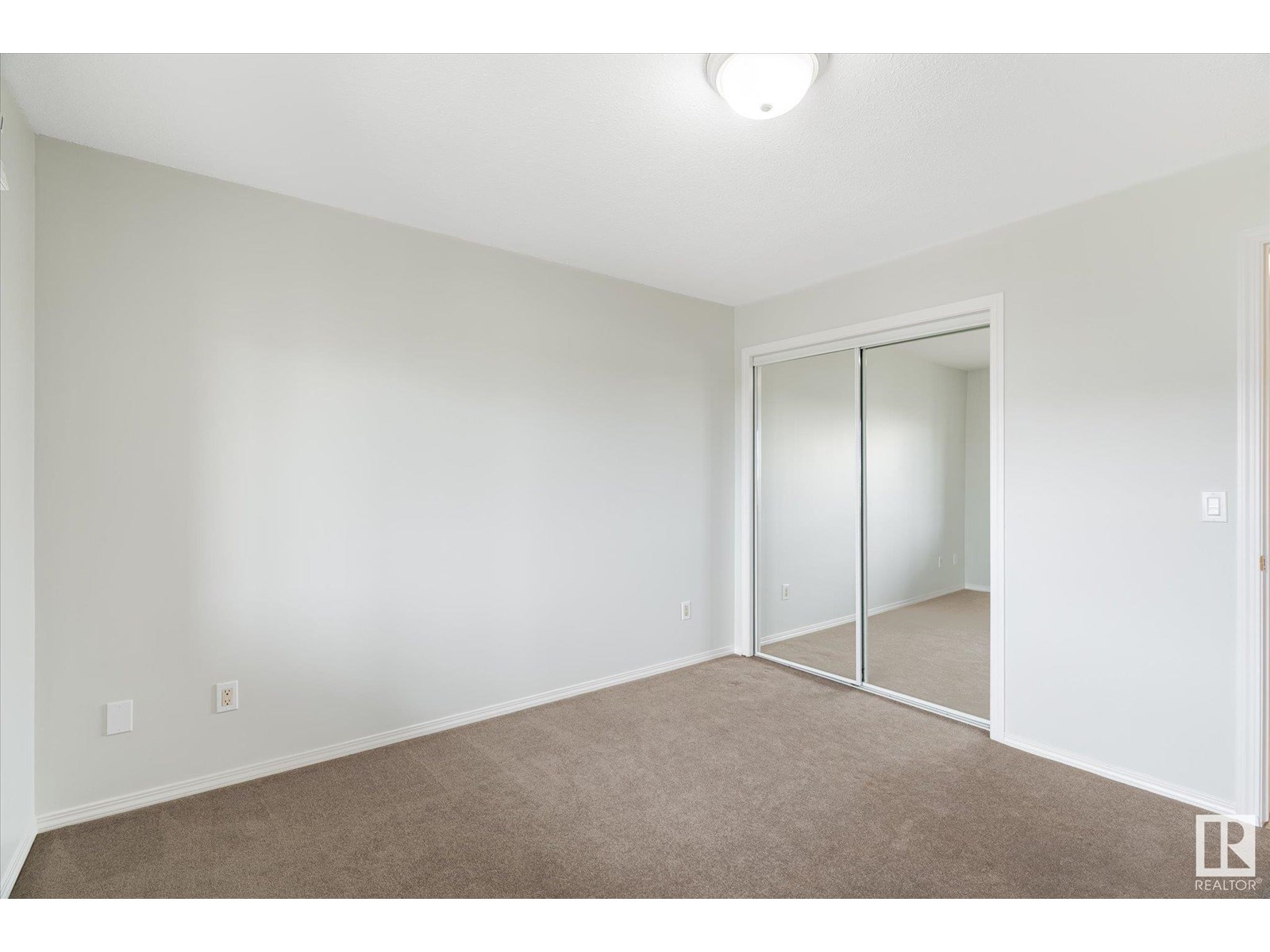 Photo 19 of 422 237 Youville Dr Nw Nw, Edmonton AB
