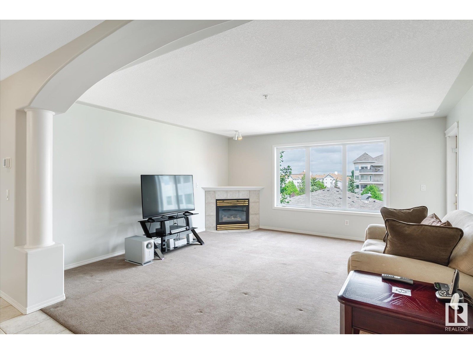 Photo 8 of 422 237 Youville Dr Nw Nw, Edmonton AB