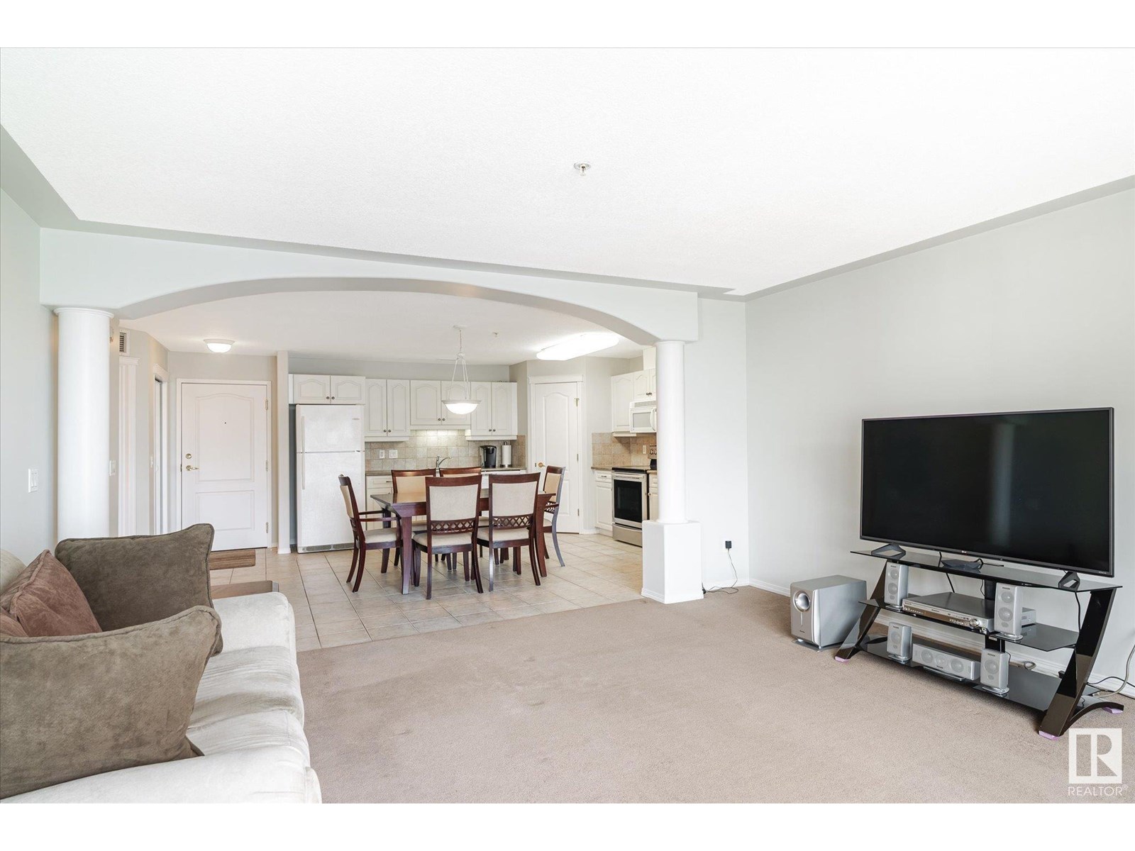 Photo 10 of 422 237 Youville Dr Nw Nw, Edmonton AB