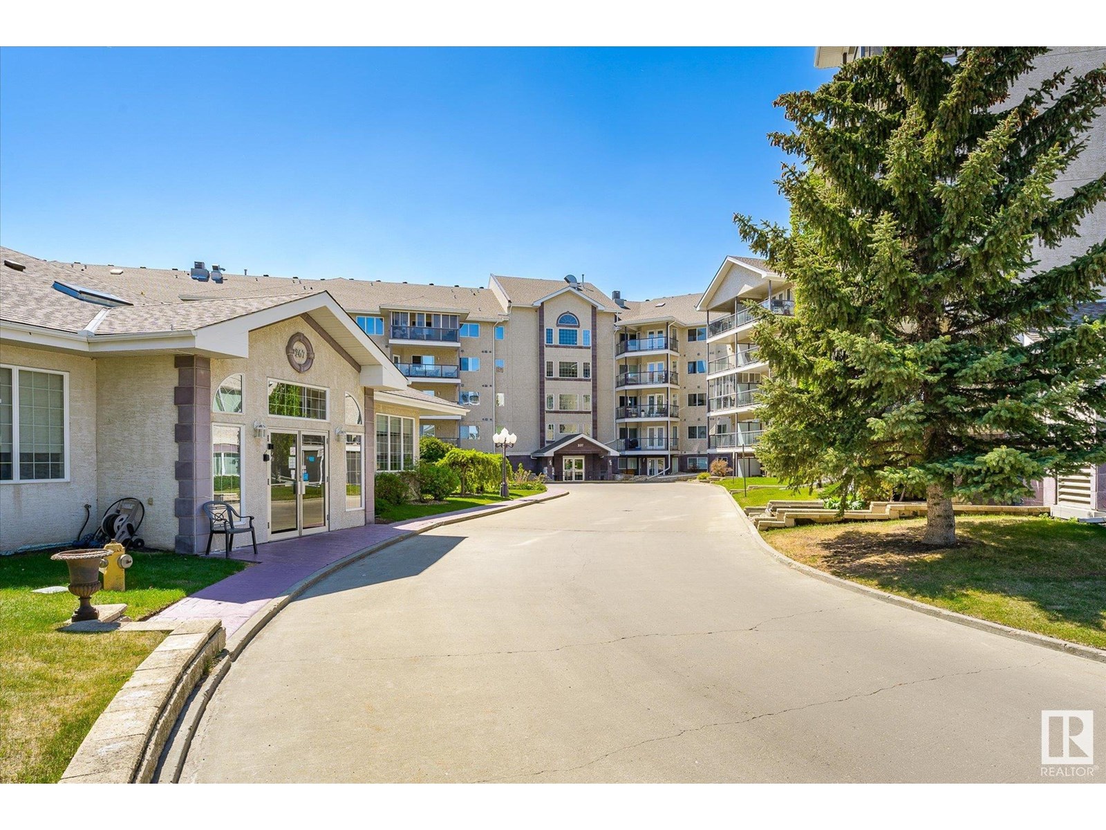 Photo 24 of 422 237 Youville Dr Nw Nw, Edmonton AB