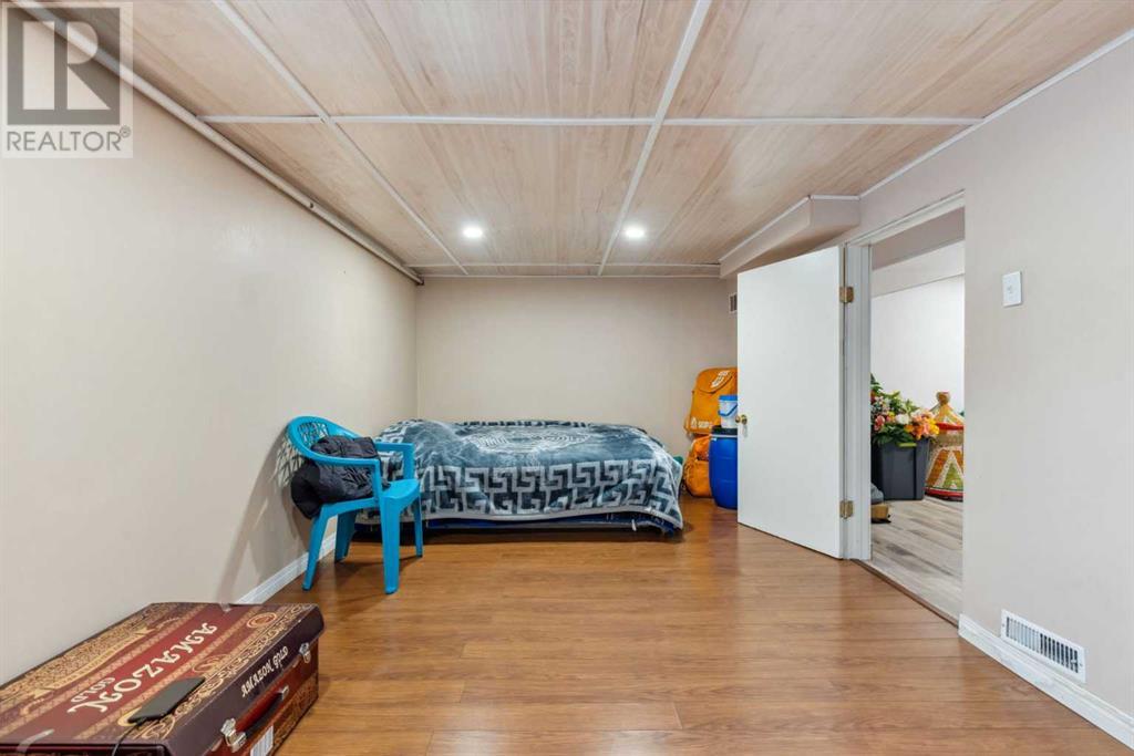 Single Family House for Sale in  Whitworth Way NE Whitehorn Calgary 