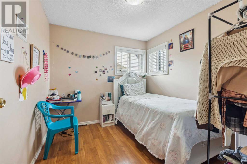 Single Family House for Sale in  Whitworth Way NE Whitehorn Calgary 