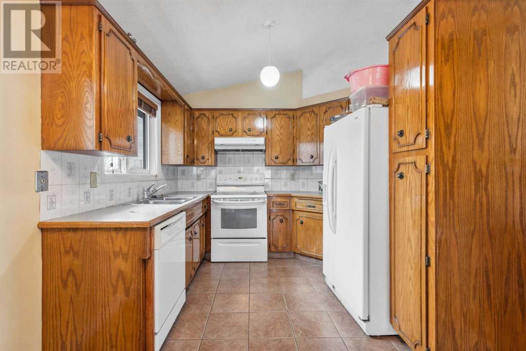 Single Family House for Sale in  Whitworth Way NE Whitehorn Calgary 