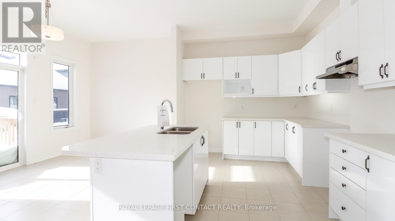 Photo 27 of 3778 Sunbank Crescent, Severn ON