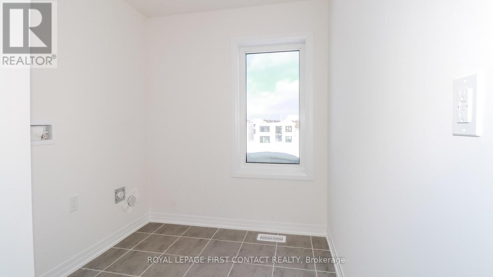 Photo 20 of 3778 Sunbank Crescent, Severn ON