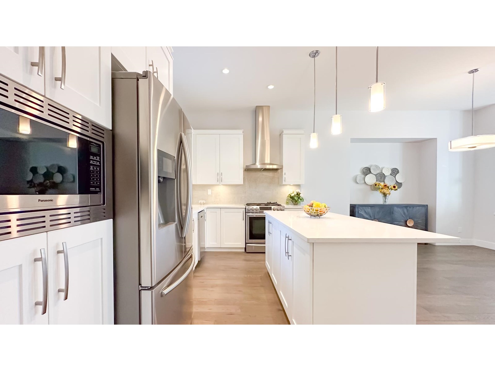 Photo 10 of 16529 21 Avenue, Surrey BC
