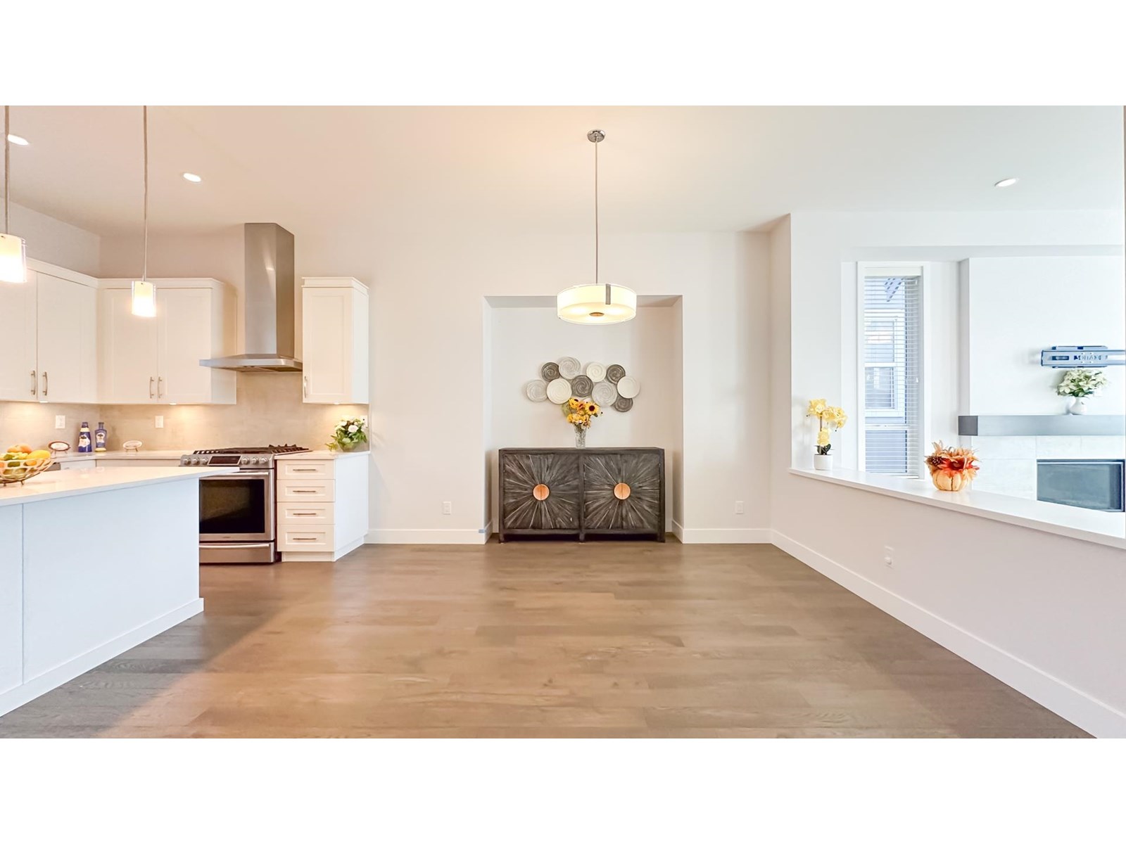 Photo 7 of 16529 21 Avenue, Surrey BC