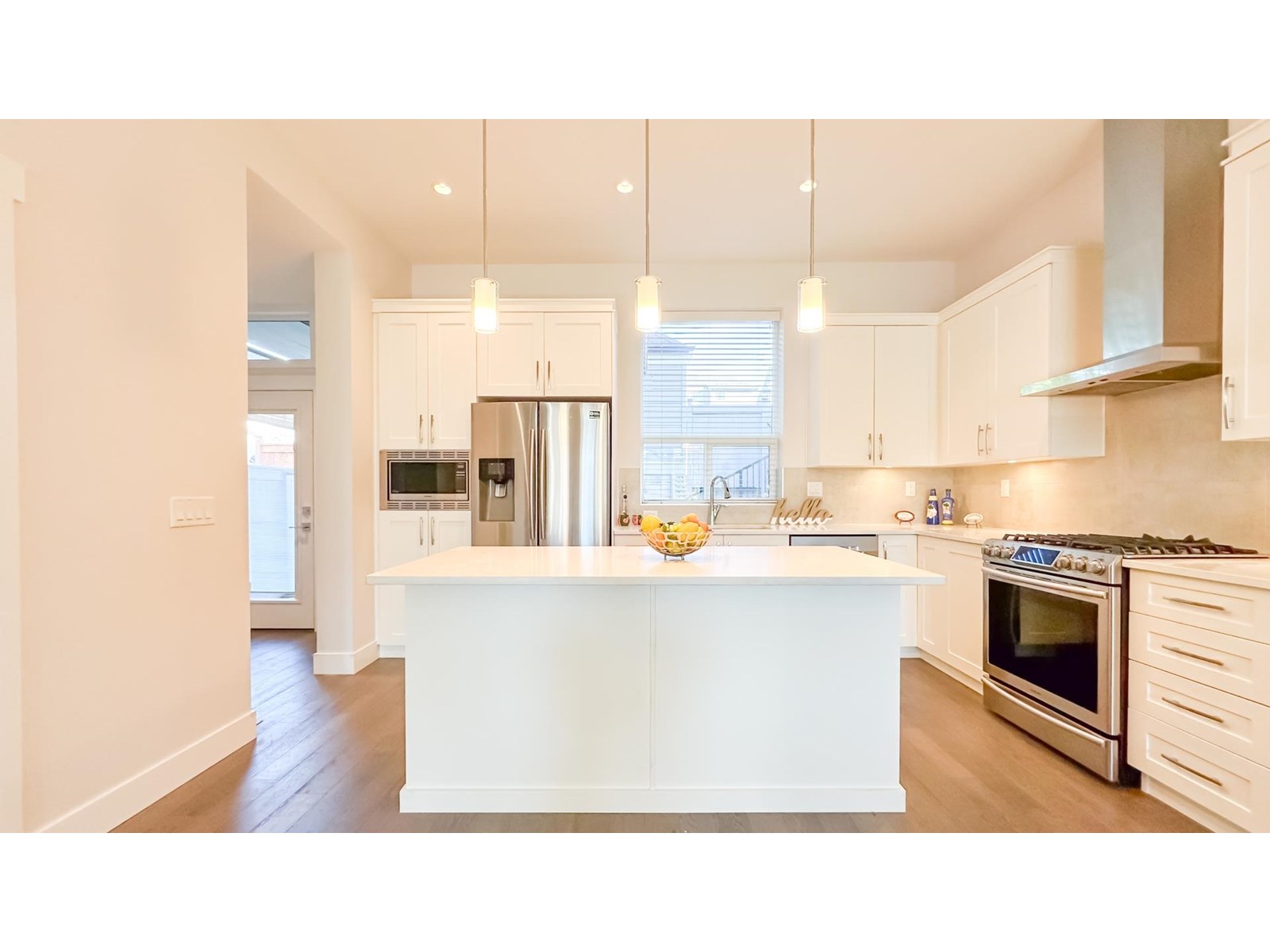 Photo 13 of 16529 21 Avenue, Surrey BC