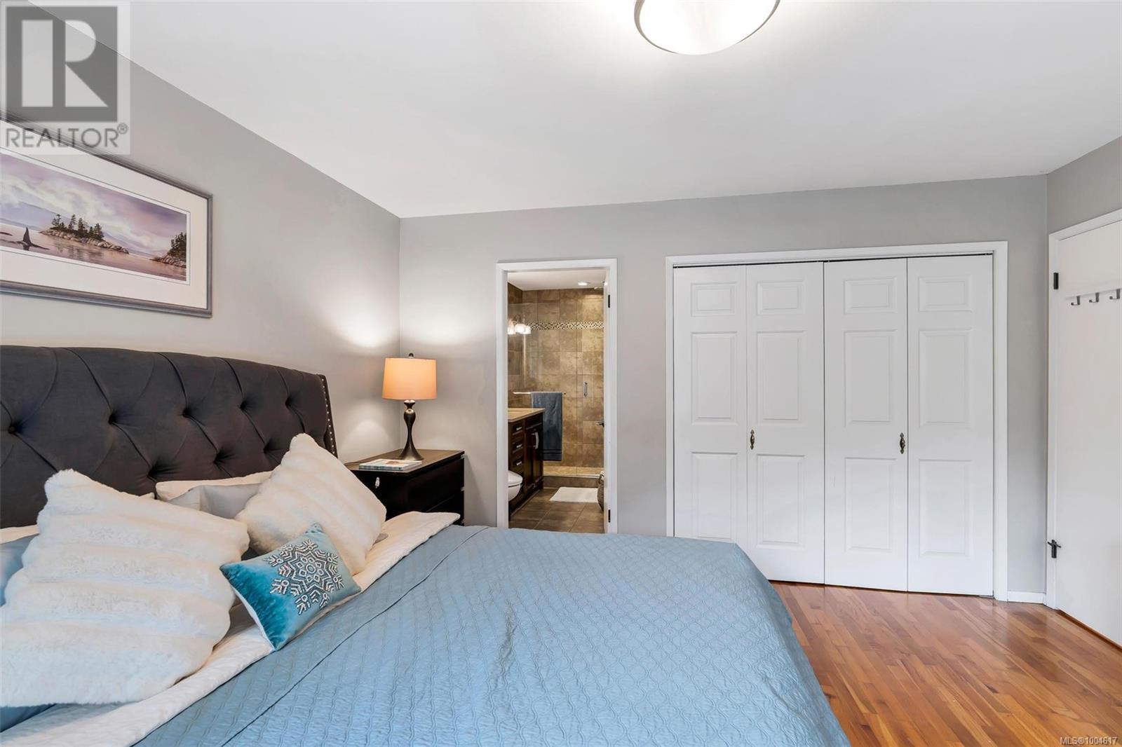 2901 Sea Point Dr, Saanich