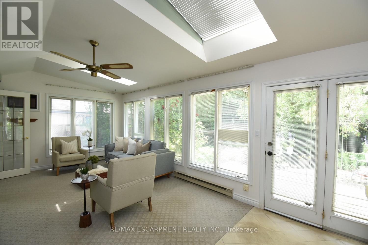 Photo 8 of 665 Bendamere Avenue, Hamilton ON