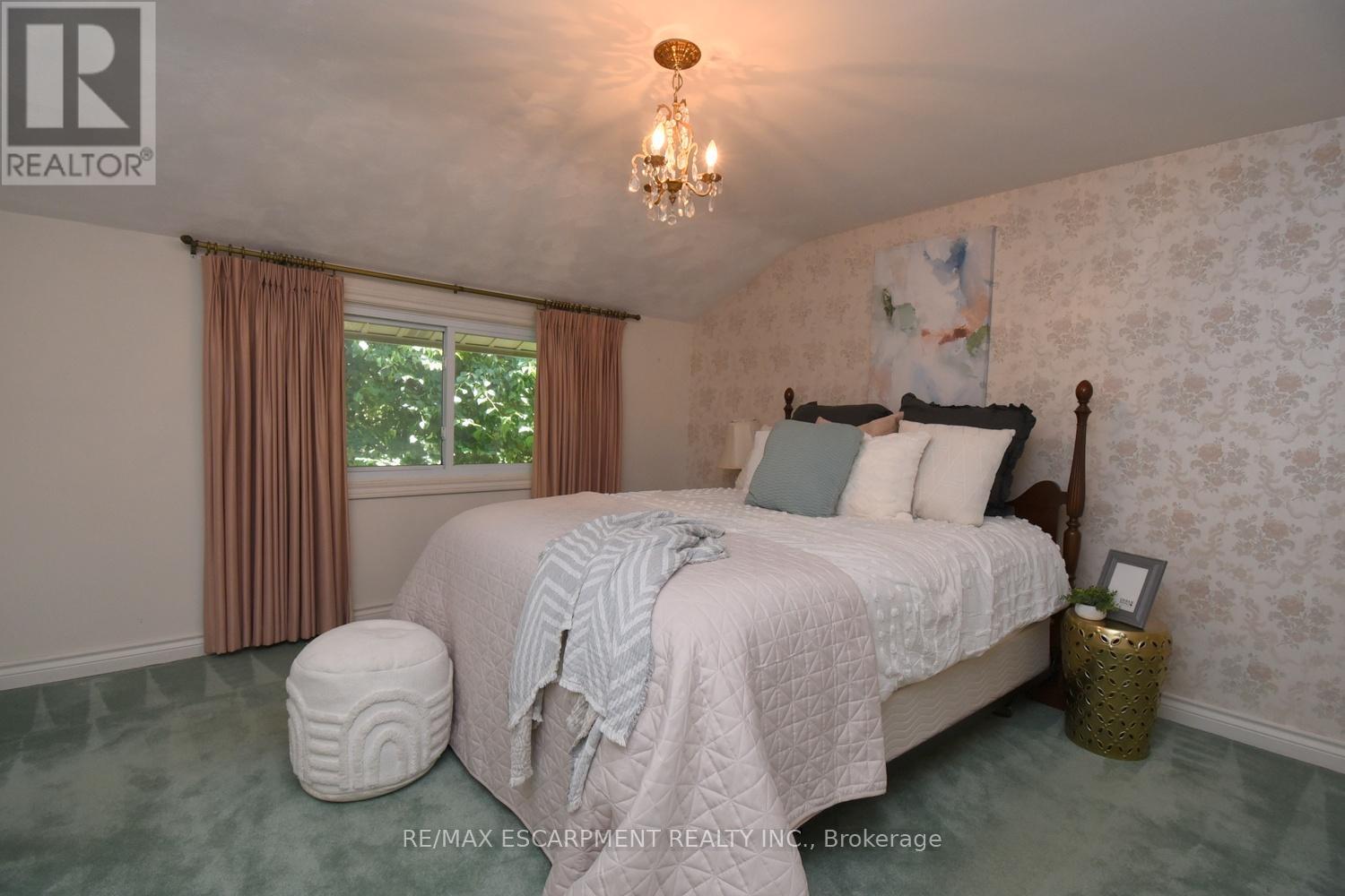 Photo 33 of 665 Bendamere Avenue, Hamilton ON
