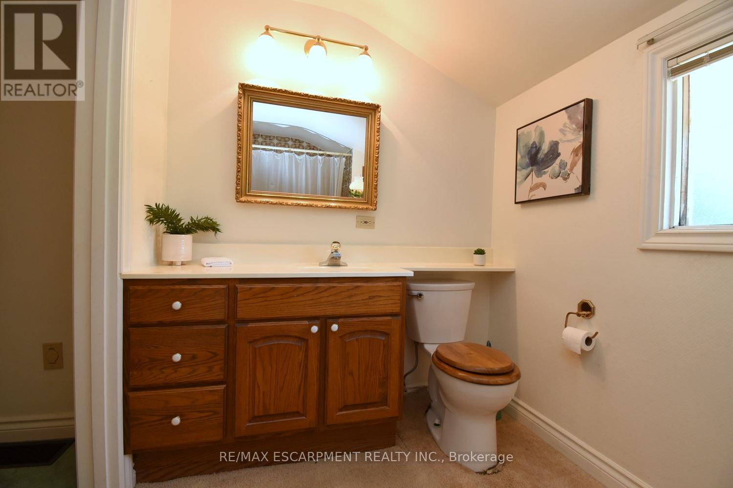 Photo 31 of 665 Bendamere Avenue, Hamilton ON