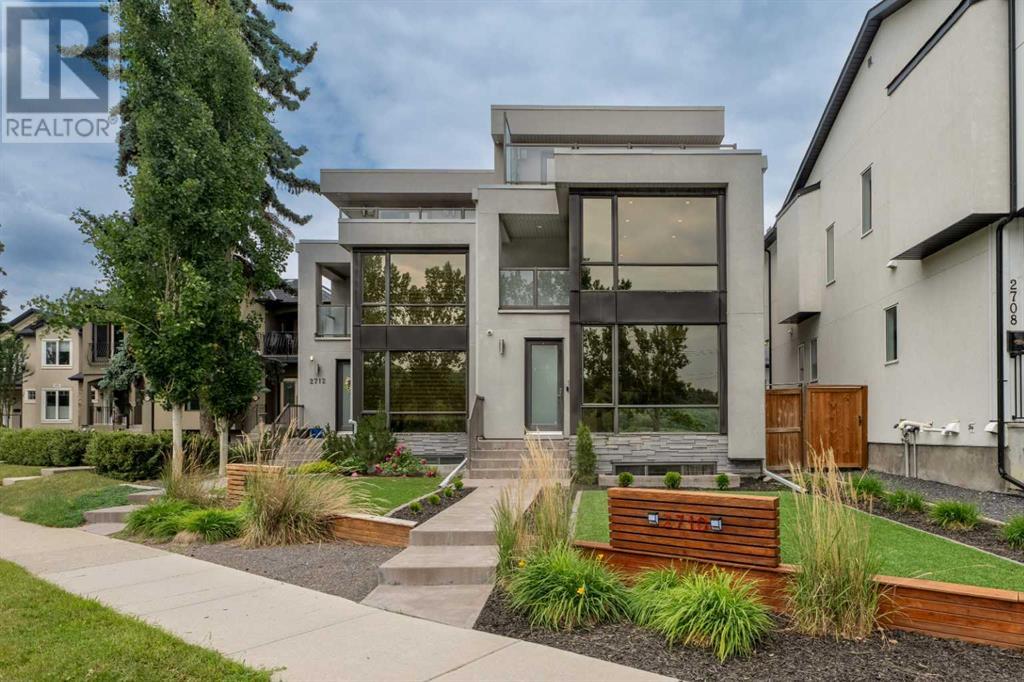 Single Family House for Sale in  Parkdale Boulevard NW West Hillhurst Calgary 