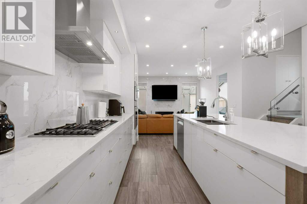 Single Family House for Sale in  Parkdale Boulevard NW West Hillhurst Calgary 