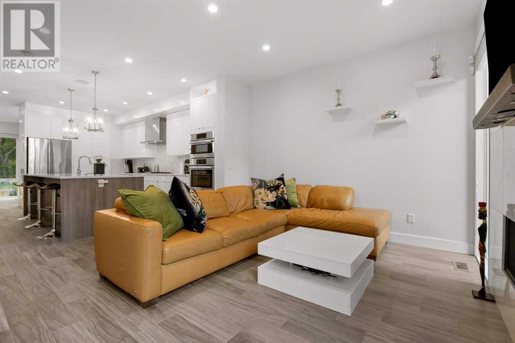 Single Family House for Sale in  Parkdale Boulevard NW West Hillhurst Calgary 