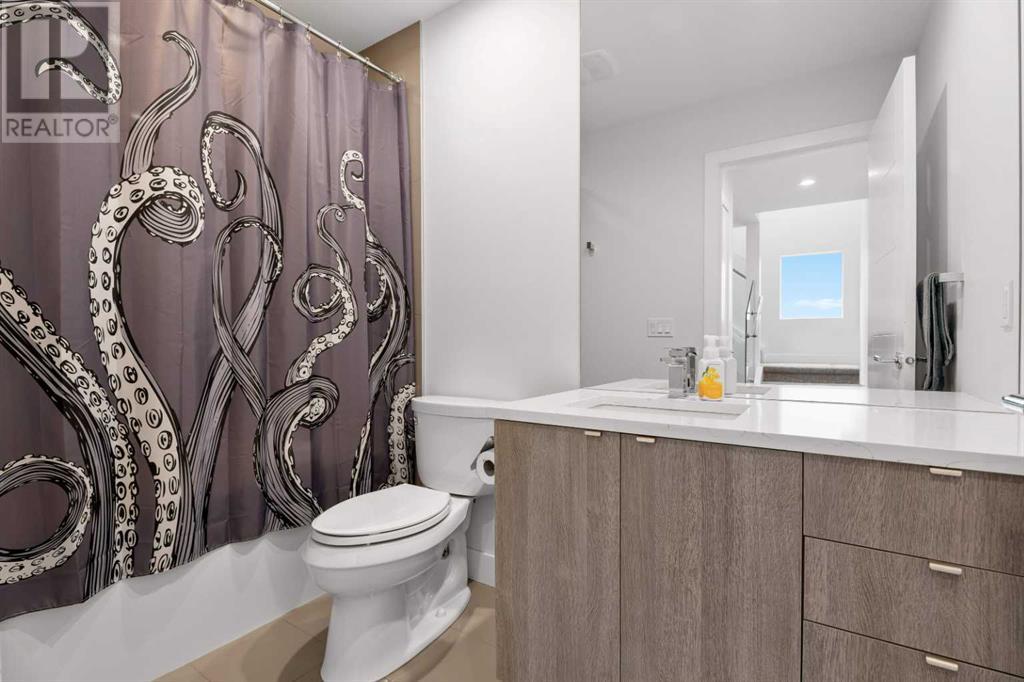 Single Family House for Sale in  Parkdale Boulevard NW West Hillhurst Calgary 