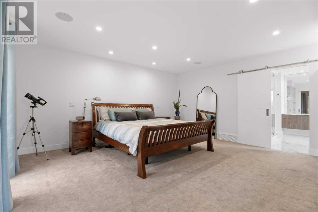 Single Family House for Sale in  Parkdale Boulevard NW West Hillhurst Calgary 