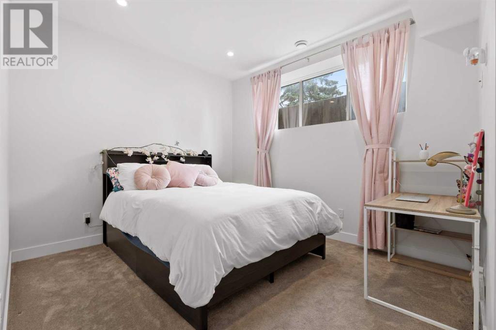 Single Family House for Sale in  Parkdale Boulevard NW West Hillhurst Calgary 