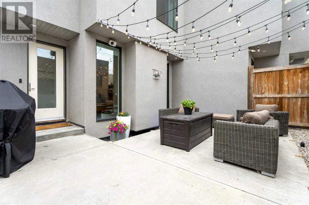 Single Family House for Sale in  Parkdale Boulevard NW West Hillhurst Calgary 