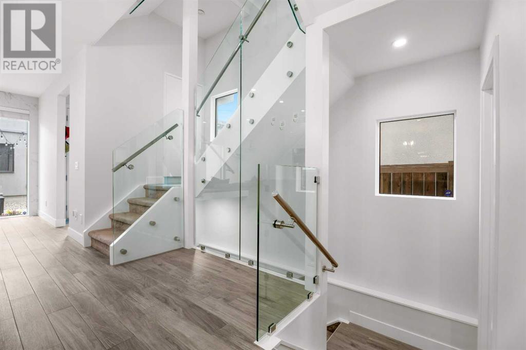 Single Family House for Sale in  Parkdale Boulevard NW West Hillhurst Calgary 