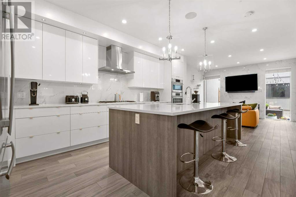 Single Family House for Sale in  Parkdale Boulevard NW West Hillhurst Calgary 