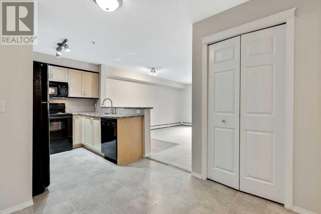 Single Family House for Sale in   Panamount Drive NW Panorama Hills Calgary 
