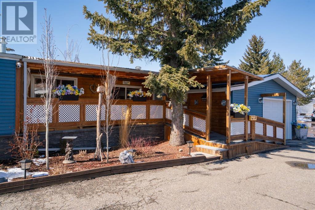 Single Family House Mobile Home for Sale in  Burroughs Place NE Monterey Park Calgary 
