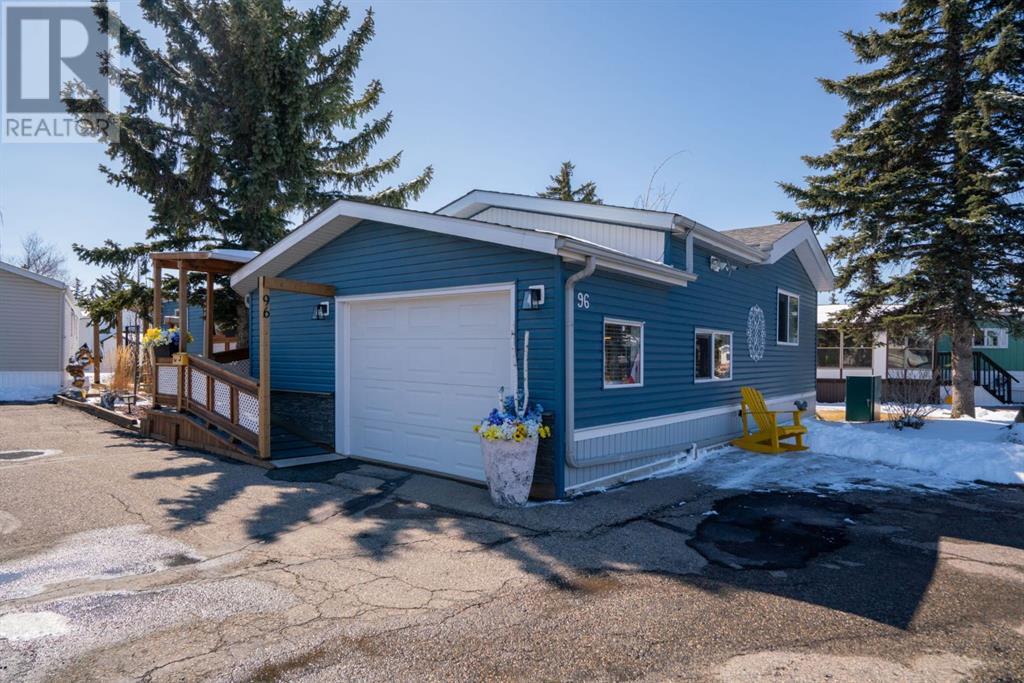 Single Family House Mobile Home for Sale in  Burroughs Place NE Monterey Park Calgary 