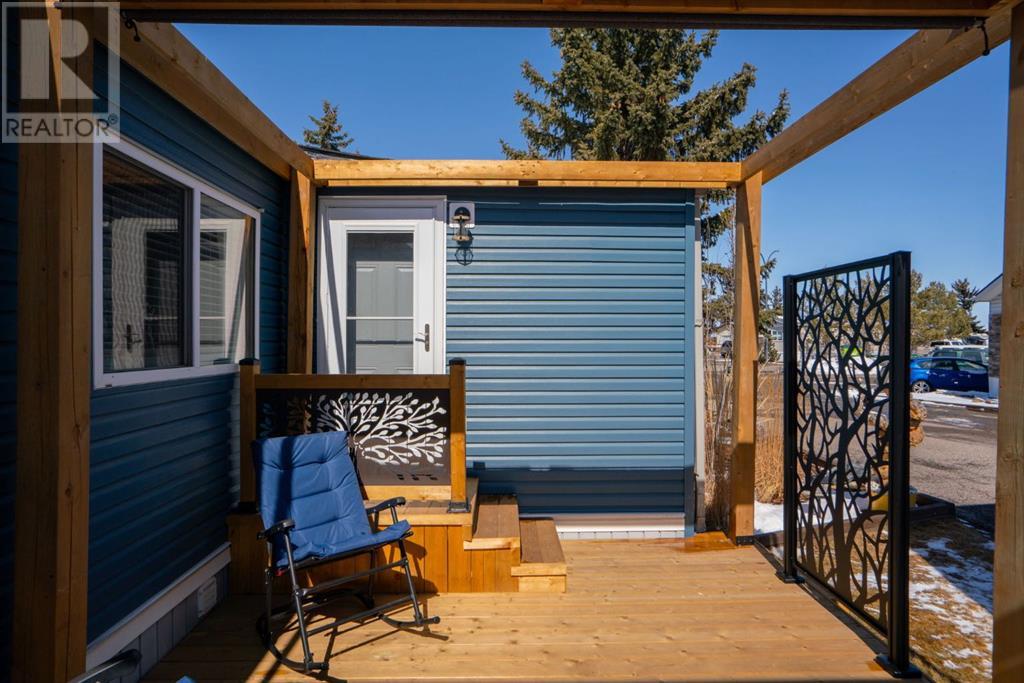 Single Family House Mobile Home for Sale in  Burroughs Place NE Monterey Park Calgary 