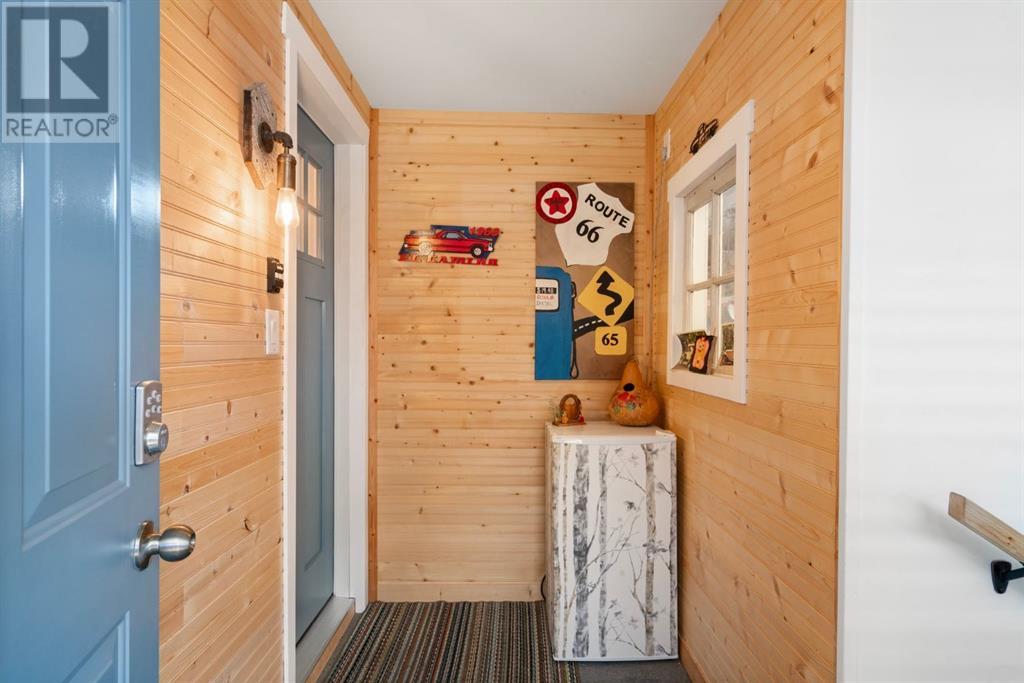 Single Family House Mobile Home for Sale in  Burroughs Place NE Monterey Park Calgary 