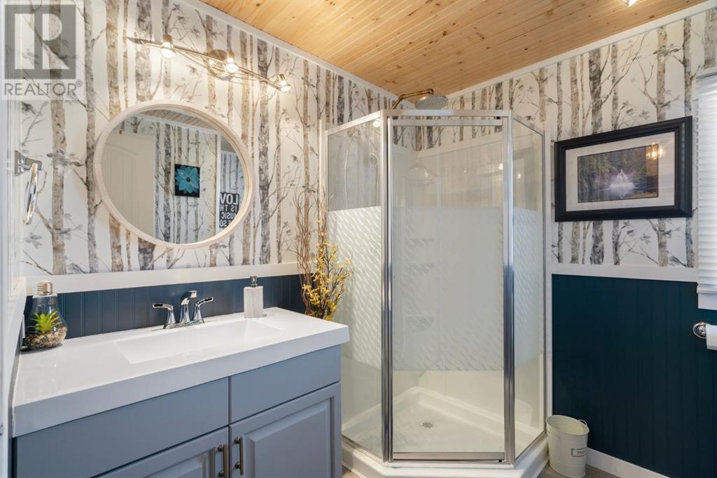 Single Family House Mobile Home for Sale in  Burroughs Place NE Monterey Park Calgary 