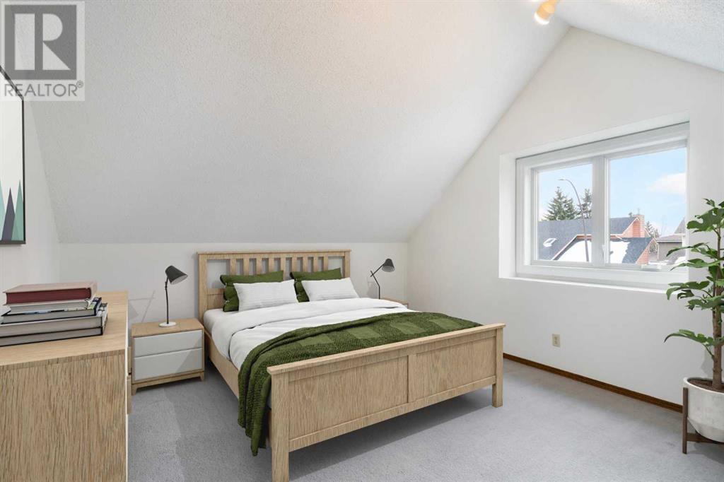 Single Family House for Sale in  Edgeridge Way NW Edgemont Calgary 