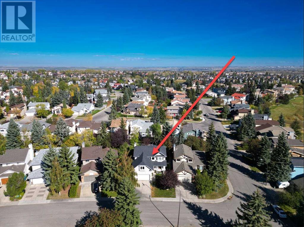 Single Family House for Sale in  Edgeridge Way NW Edgemont Calgary 