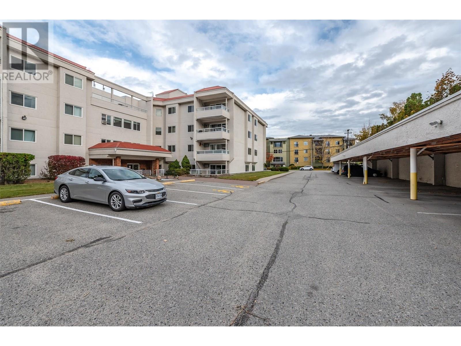 404 284 YORKTON Avenue, Penticton