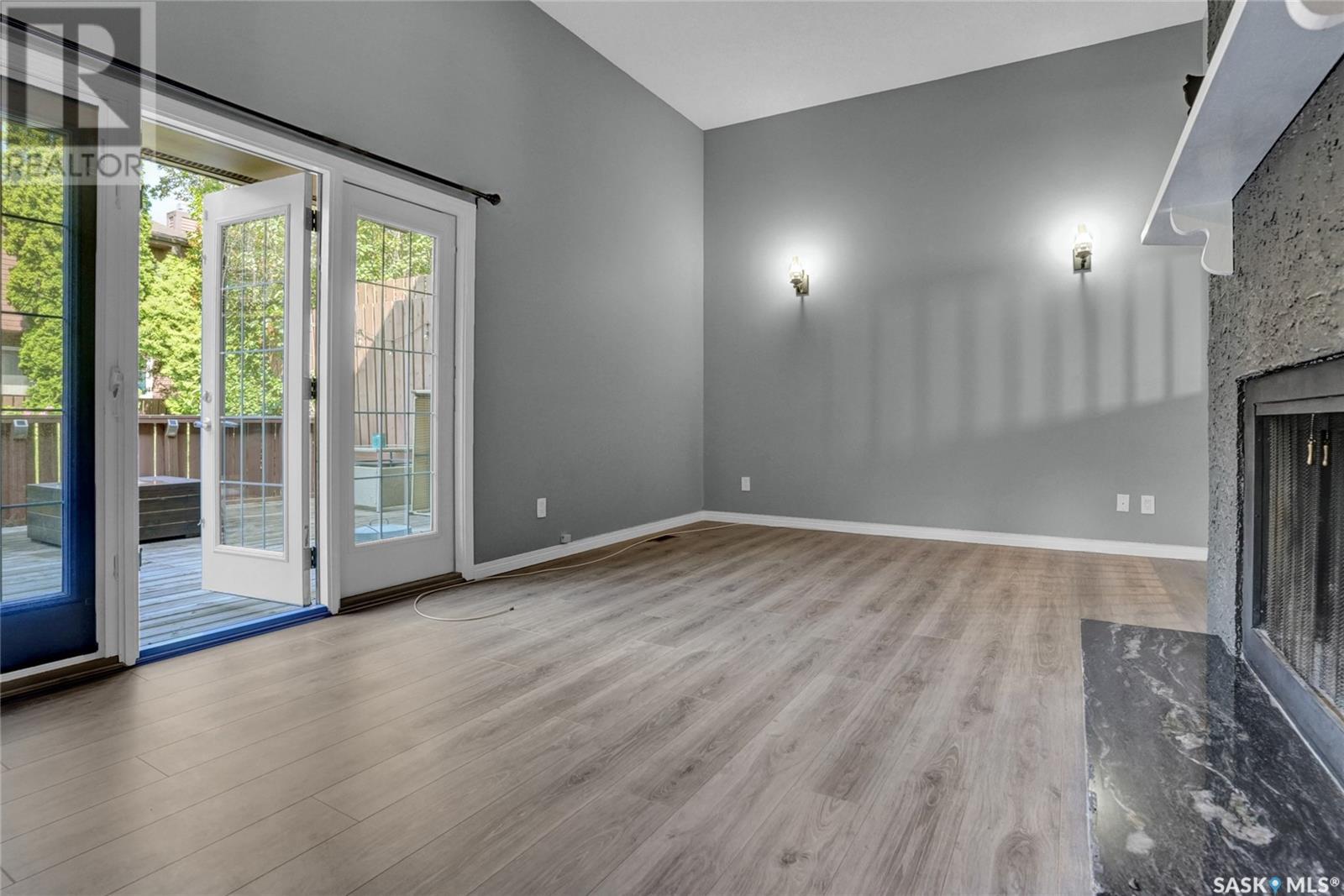Single Family House for Sale in  Lockwood ROAD Regina 