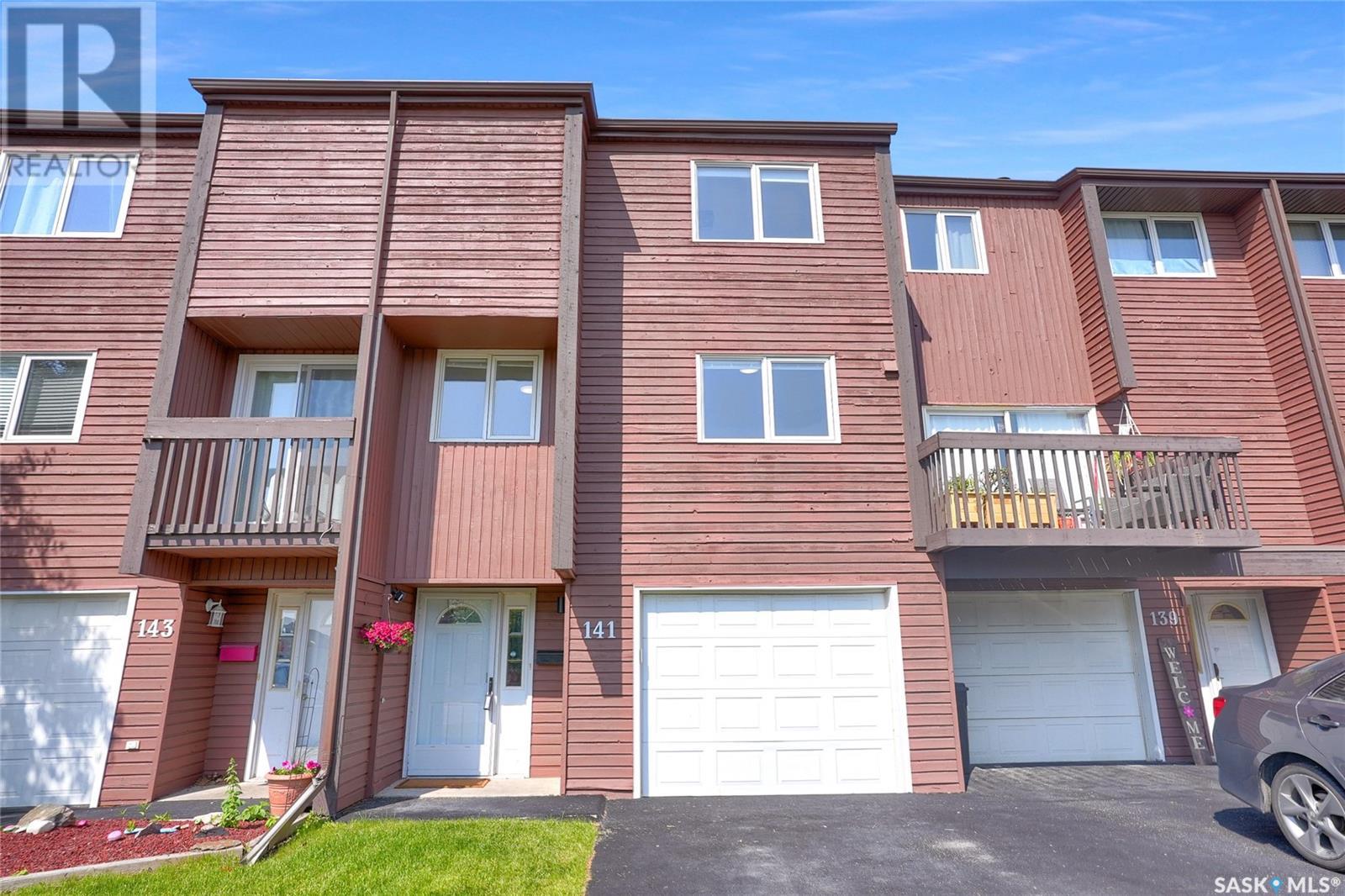 141 Lockwood ROAD, Regina, Saskatchewan