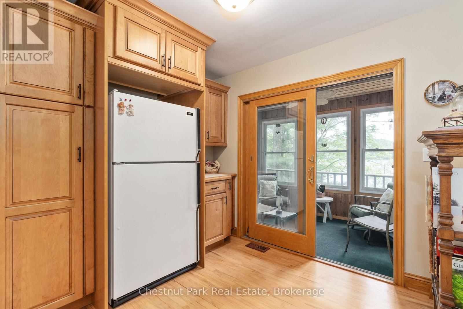 Photo 7 of 652 North Waseosa Lake Road, Huntsville ON