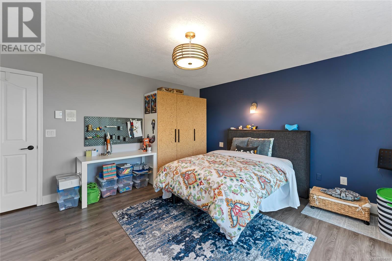 Photo 68 of 972 Seapearl Pl, Saanich BC